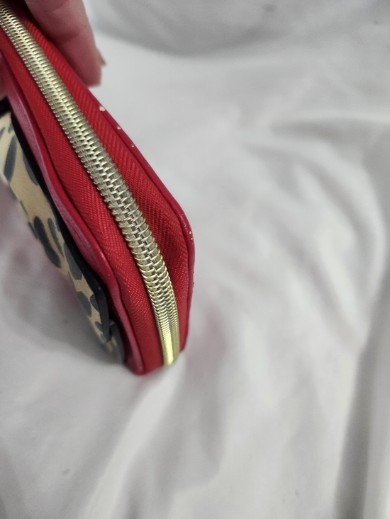 Betsey Johnson Red Zip Wallet with Leopard Bow Accent - Picture 6 of 12
